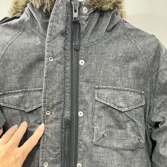 EUC Women's Aritzia Community Paradigm Down Parka Gray Hooded Coat, Size M - Picture 2 of 14